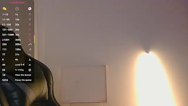 val_bardot's Live XXX Chat