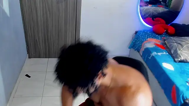 Chat XXX en directo de Kris_Khalifa69