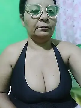 Amarantha25's Live XXX Chat