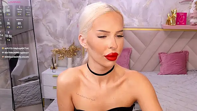 EvaXElfi's Live XXX Chat