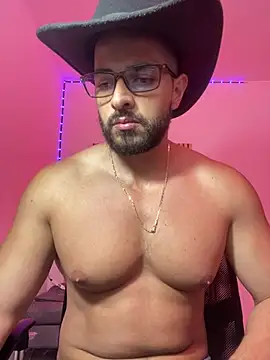 magnumchris Adlı Modelin Web Kamerası Şovu