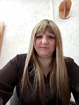 XXX chat uživo modela Office_Albertina