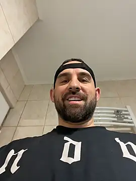 Lover_boy_89 Show in webcam