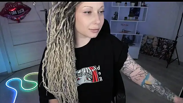 HoneySallyMoore Chat XXX live