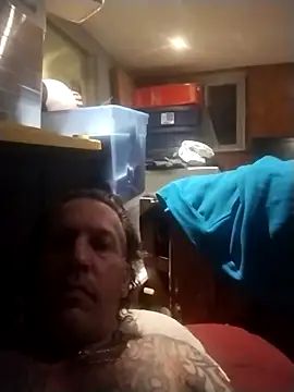 AceticPinscher 即時 XXX 聊天