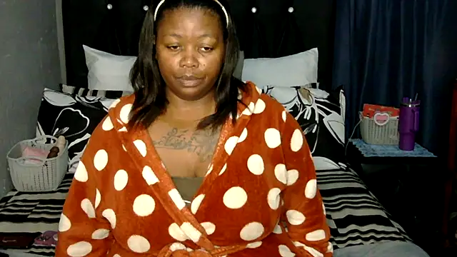 caramelbooty69's Live XXX Chat