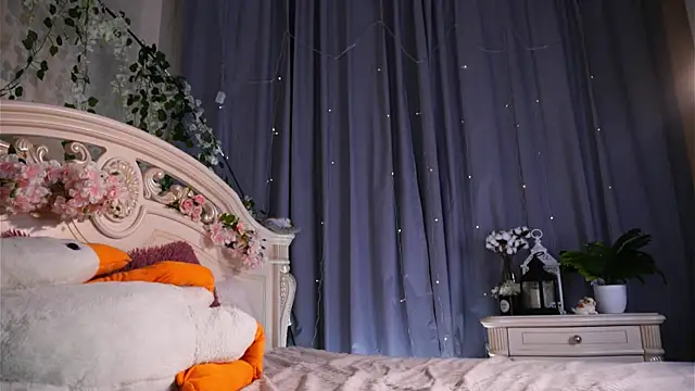 MonaEldon 现场XXX聊天