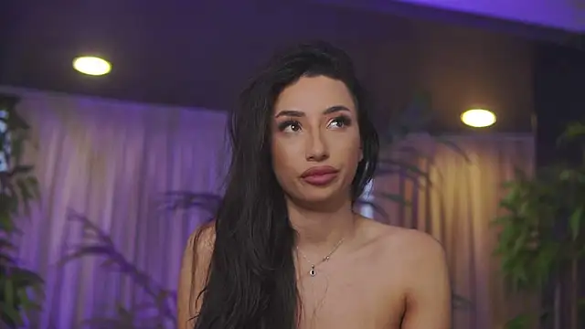 GinaValentinna's Live XXX Chat