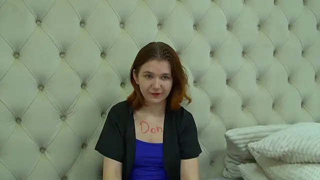 LessySmith's Live XXX Chat