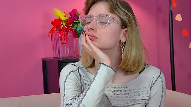 MerlinMeyer's Live XXX Chat