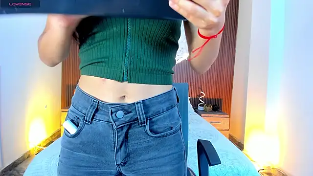 Agathaargent_ Adlı Modelin Canlı XXX Sohbeti