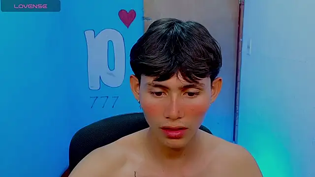 tanjiro_cute Adlı Modelin Web Kamerası Şovu