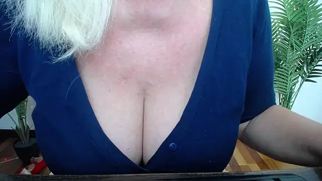 Вебкам-шоу BlondyLeeBest