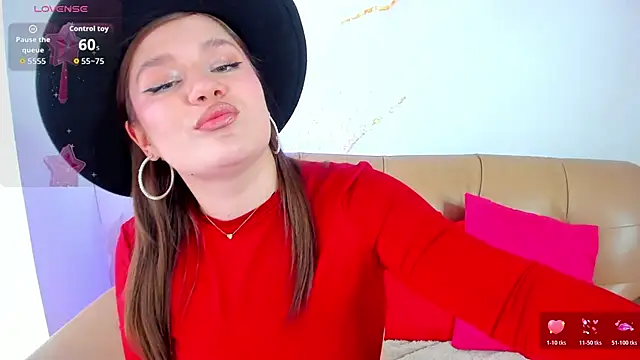 Jenny_Hart: онлайн-секс-чат