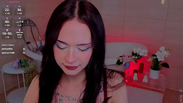 แชท XXX สดของ Adetta