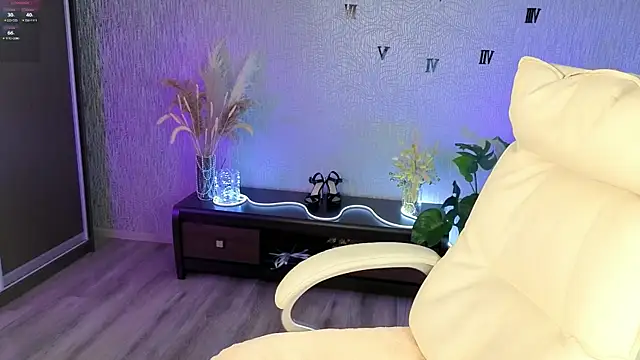 NikkiiStill's Live XXX Chat