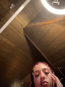 heluvsbabii's Webcam Show