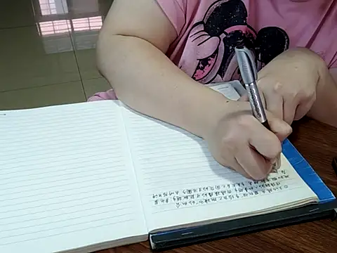 Онлайн чат XXX AngelwithEcup