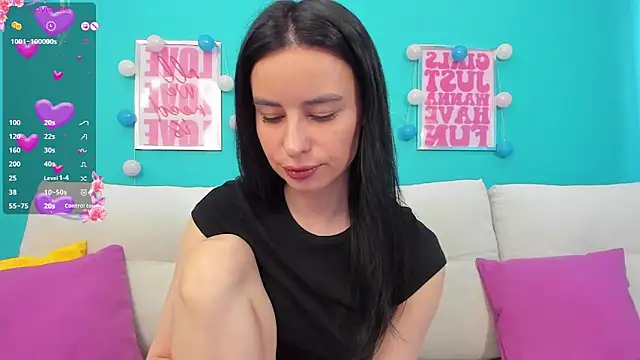 Chatroom XXX en direct de Horny_Nikki_