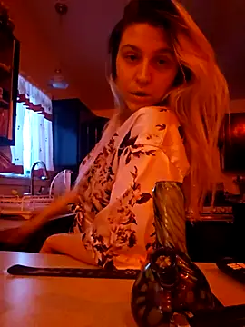 ScarletCallings_420's Live XXX Chat