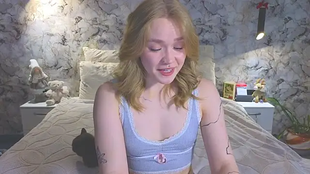 Aurora_Golden1's Live XXX Chat