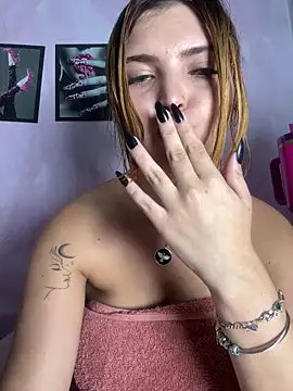 melyssaa23 Show Webcam