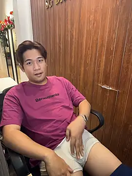 Titanryu 网络视讯表演