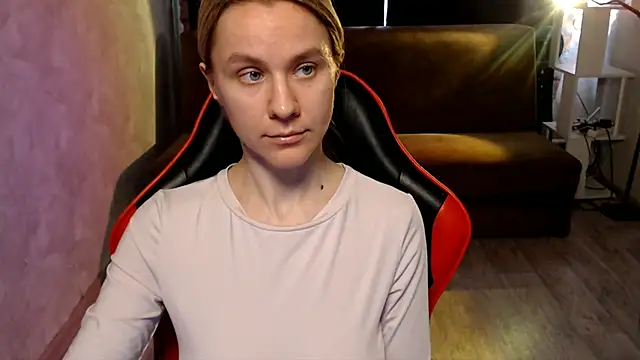 Chat +18 de MiaBun1 ao vivo