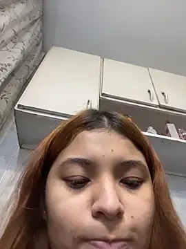 Chat +18 de baddieasiantv ao vivo