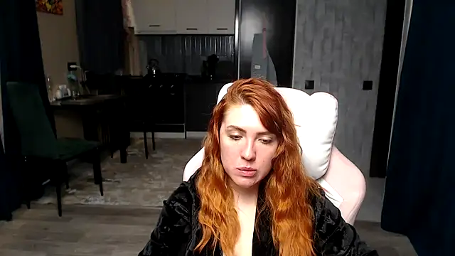 Chat +18 de Reginasmilee ao vivo