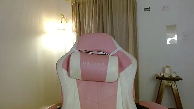 DreamsAnna: онлайн-секс-чат