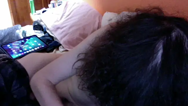 Show modela Teddy4420 na web-kameri