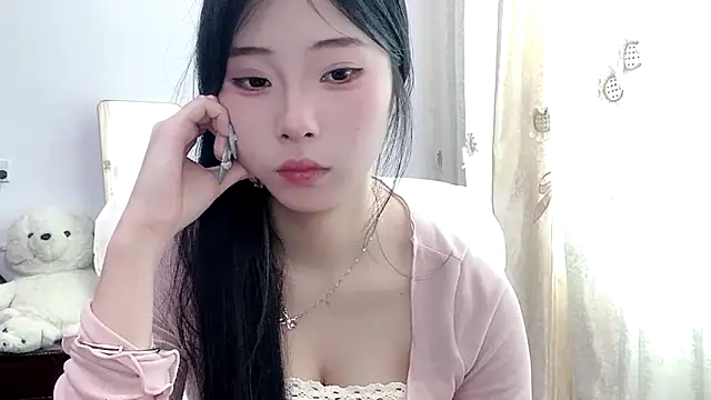 yiyibaby2026 网络视讯表演