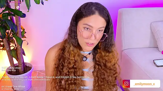 Chat XXX en directo de onlyemily_