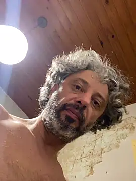 Petebulimia 现场XXX聊天