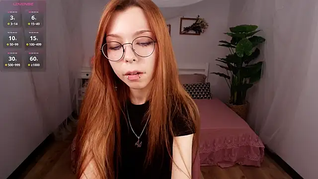 دردشة PinkAn8el الجنسية المباشرة