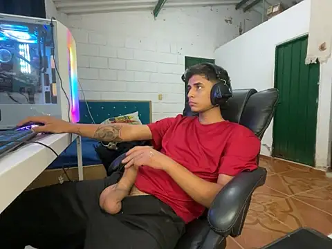 عرض كام Max_TheHorseDick