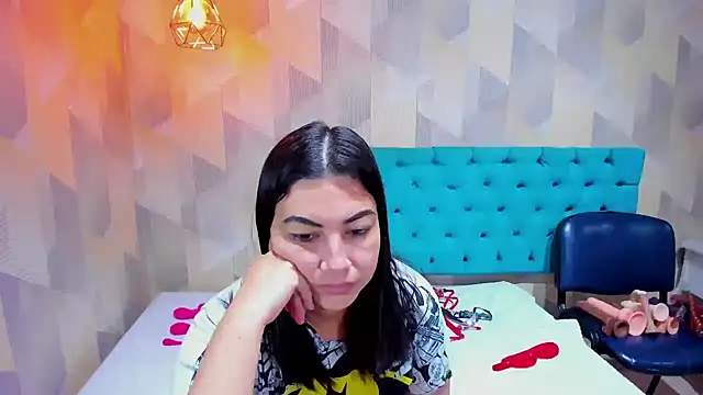 AdaFawxx 라이브 XXX 채팅