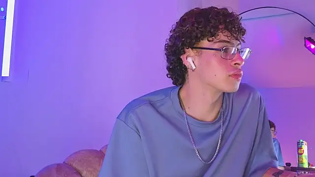 nova_salvatore 在線直播表演