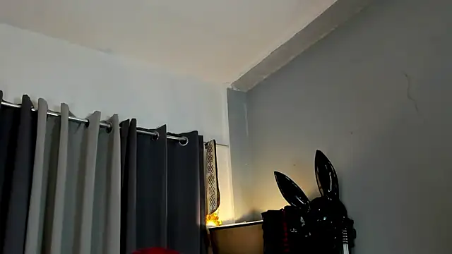 DominaAurumXXX's Live XXX Chat