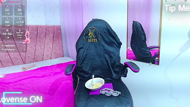 mia__thomson_: онлайн-секс-чат