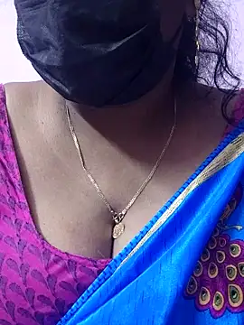 Вебкам-шоу mallu-sumi