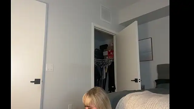 ElenaErickson's Live XXX Chat