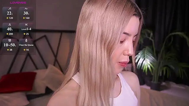 LindaThacker's Live XXX Chat