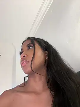 IamCrystal2 Live XXX-Chat