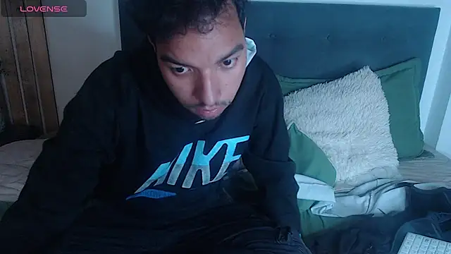 naughtycouplex_ Show Webcam