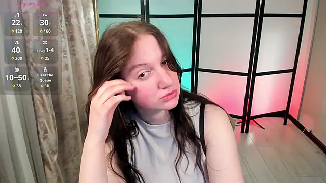 Pokazy przed kamerką – Elisabeth_Binder