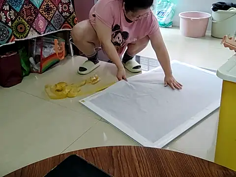 AngelwithEcup: онлайн-секс-чат