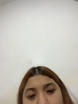 baddieasiantv: онлайн-секс-чат