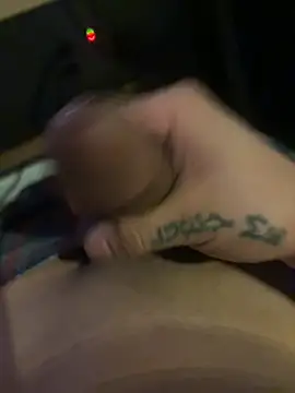 JoeyBlazy: διαδικτυακό σόου στην κάμερα